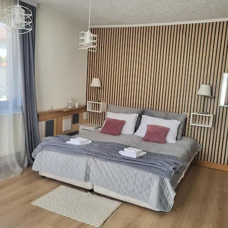Boina House 3* בנסקו